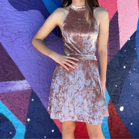 Hollister velvet pink mauve skater dress size small - Picture 1 of 4